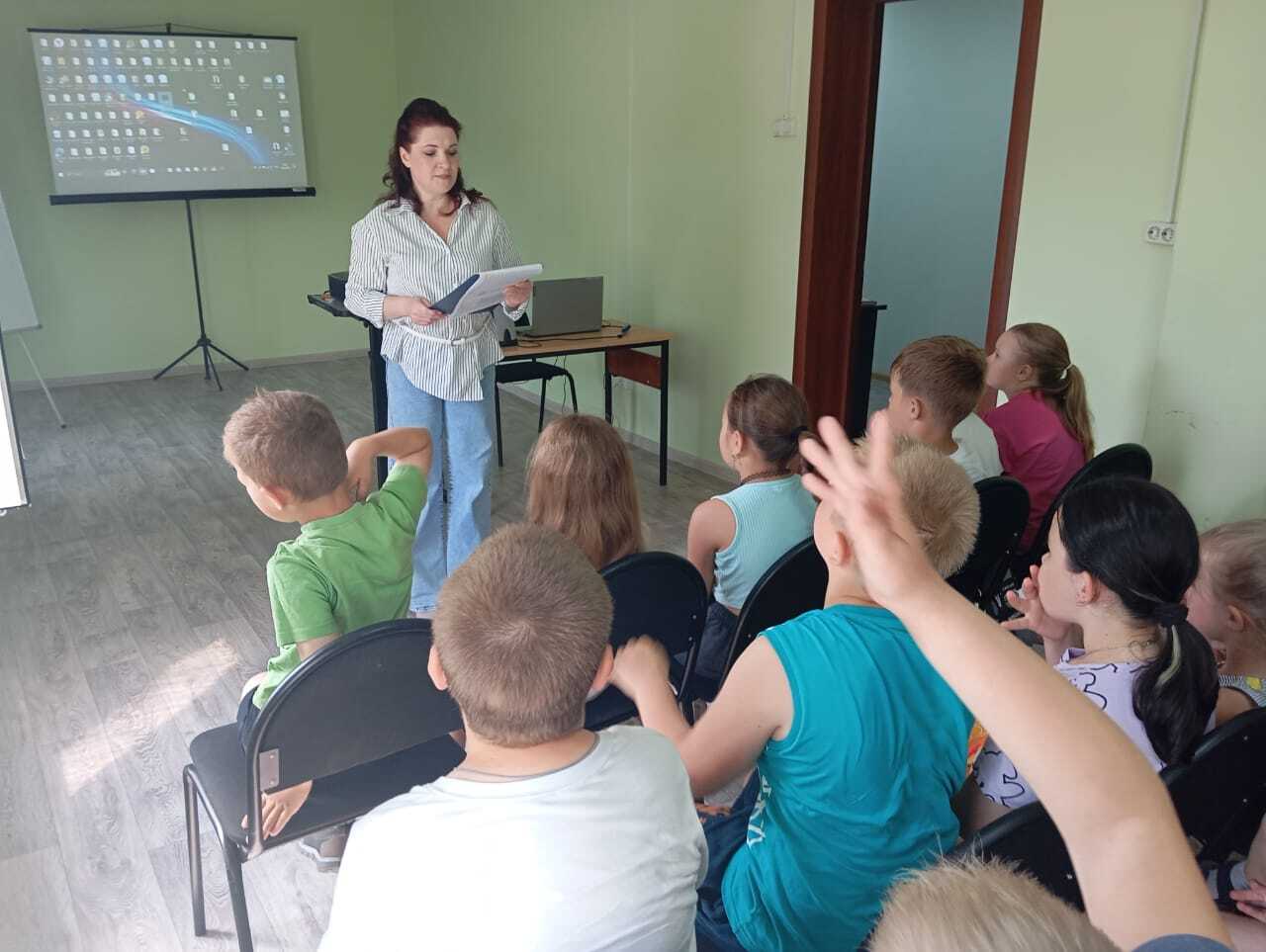 В гостях у библиотеки..