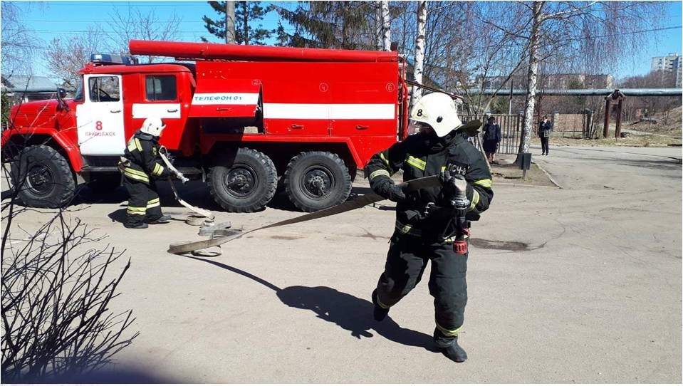 Учебная эвакуация при возникновении пожара.